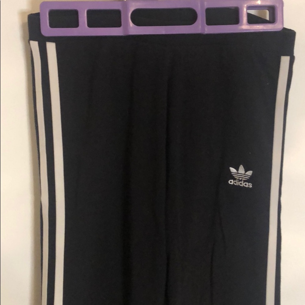 Black Adidas leggings